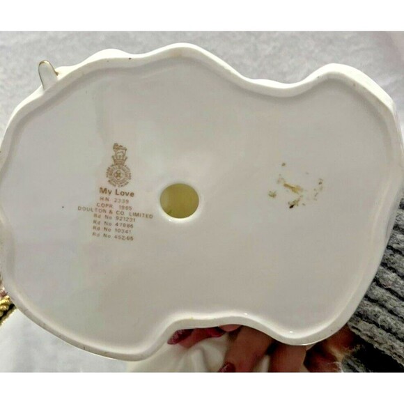 Vintage Royal Doulton My Love Figure H.N. 2339-1965 - Picture 3 of 13